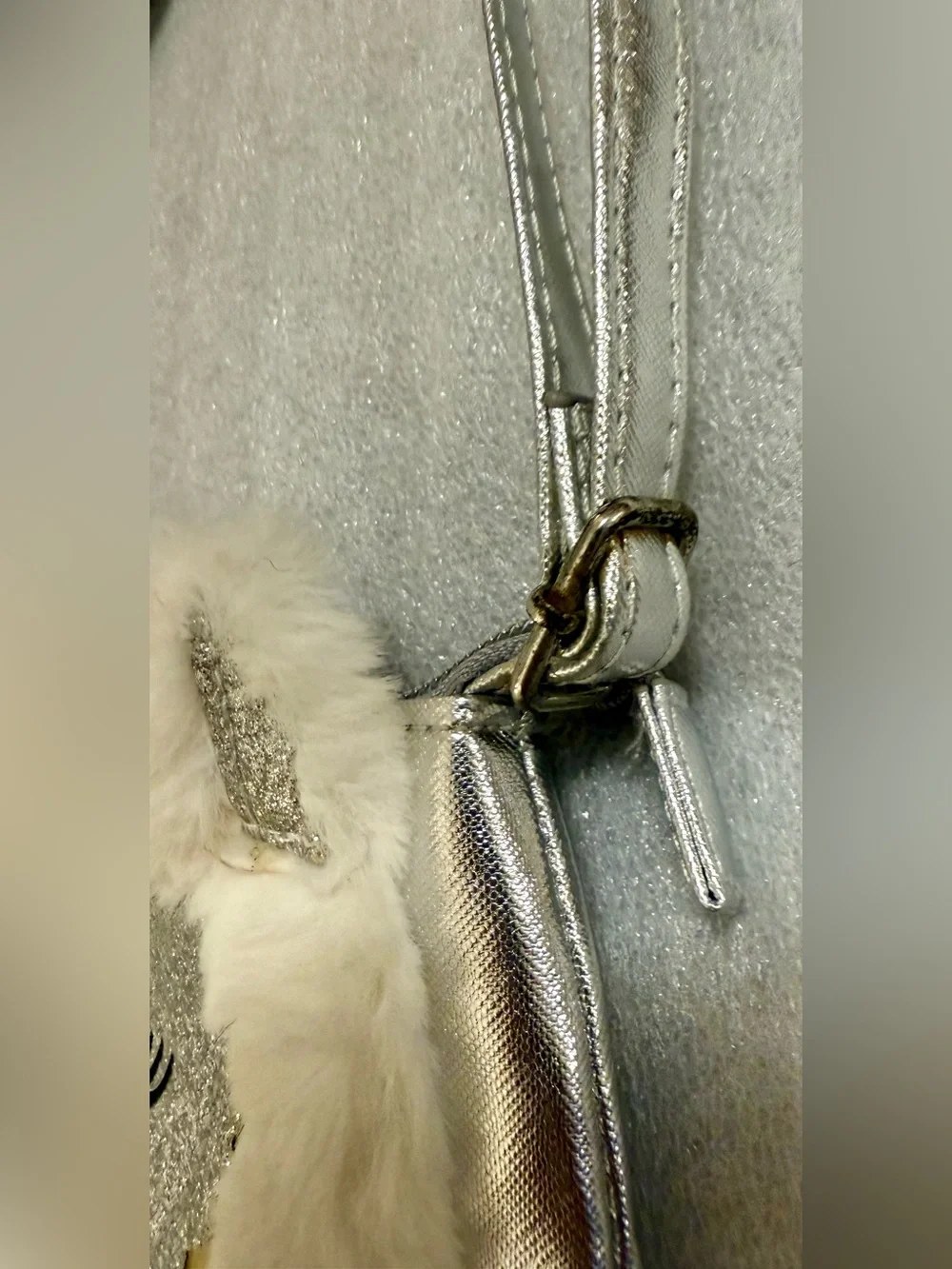 Justice Faux Fur Metallic Owl Critter Crossbody Purse.  W/metallic silver body.